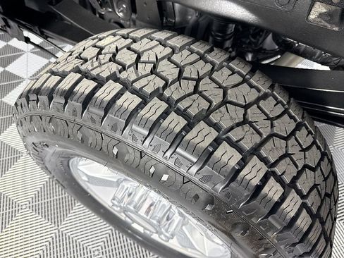 Used 2017 Ford F250 XL w/ Power Equipment Group AWD/4WD image 29