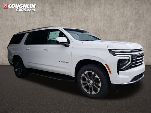 New 2026 Chevrolet Suburban LT w/ Comfort Package image 6