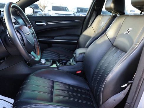 Used 2020 Chrysler 300 S image 13