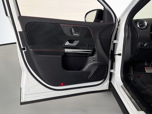Used 2022 Mercedes-Benz GLA 250 image 21