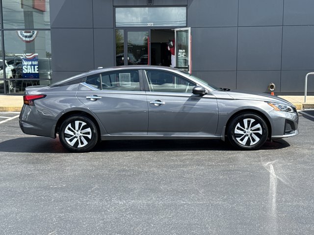 Certified 2025 Nissan Altima 2.5 S FWD image 2