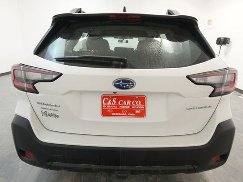 Used 2024 Subaru Outback 2.5i image 7