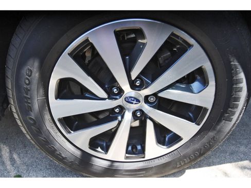 Used 2022 Subaru Outback Premium AWD/4WD image 30