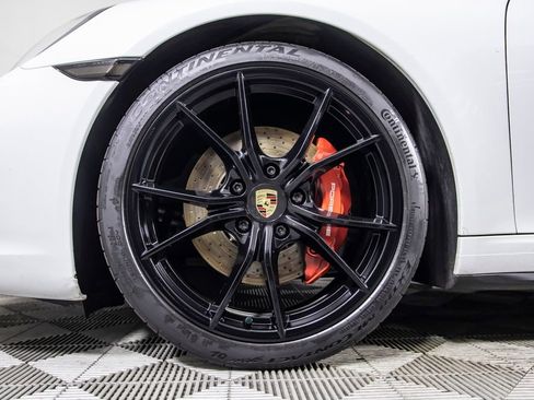 Used 2018 Porsche 911 Carrera 4S AWD/4WD image 34