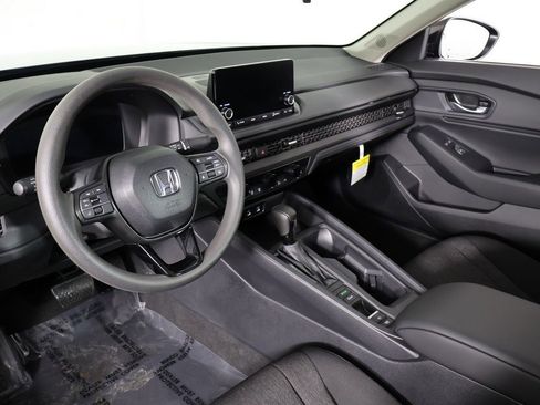 Certified 2025 Honda Accord SE image 27