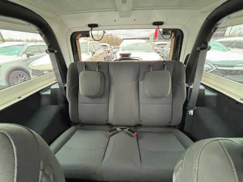 Used 2021 Jeep Wrangler Sport image 27