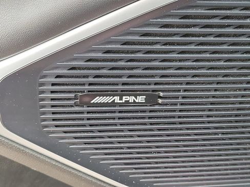 Used 2024 Jeep Wagoneer Series III AWD/4WD image 24