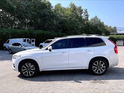 Used 2018 Volvo XC90 T6 Momentum w/ Convenience Package AWD/4WD image 7