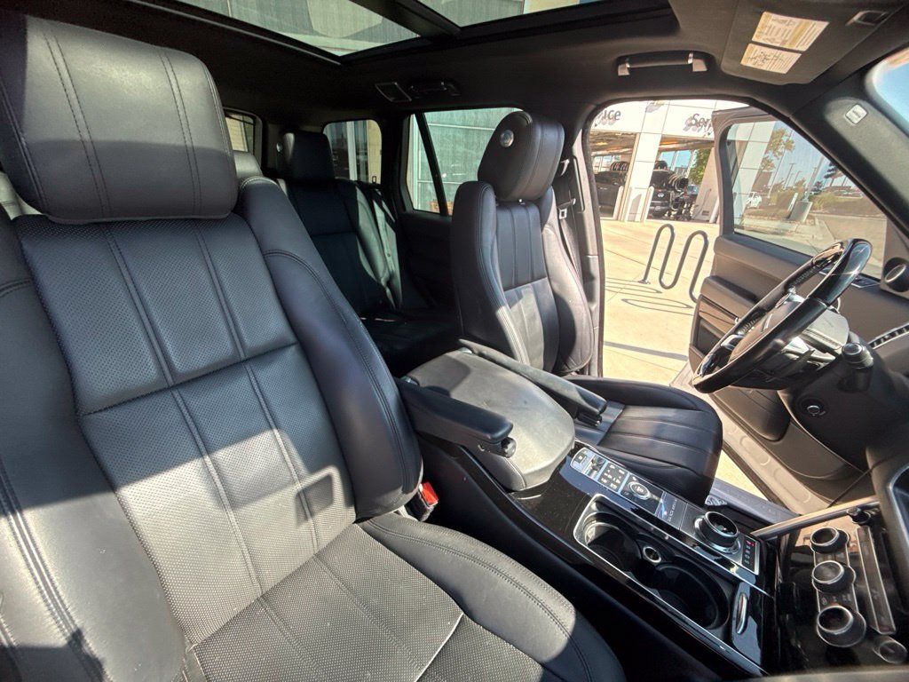 Used 2017 Land Rover Range Rover HSE AWD/4WD image 52