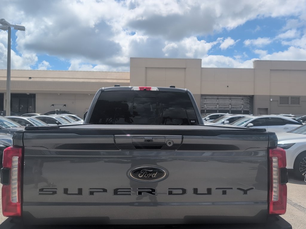 Used 2024 Ford F250 Lariat w/ Lariat Ultimate Package AWD/4WD image 7