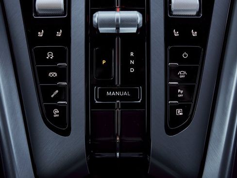 Used 2024 Aston Martin DB12 Coupe image 51