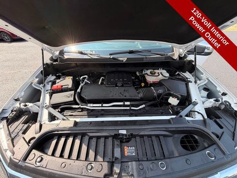 Used 2024 Chevrolet Silverado 1500 LT AWD/4WD image 32