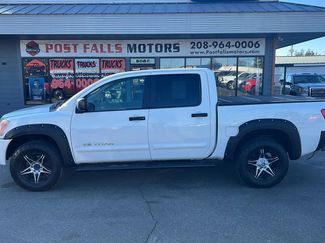 Used 2009 Nissan Titan SE image 1