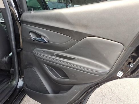 Used 2022 Buick Encore Preferred image 13