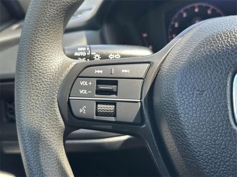 Used 2025 Honda Accord SE image 24