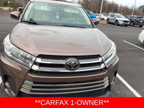 Used 2018 Toyota Highlander Limited image 1