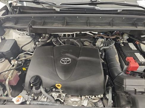 Used 2021 Toyota Highlander Limited AWD/4WD image 37