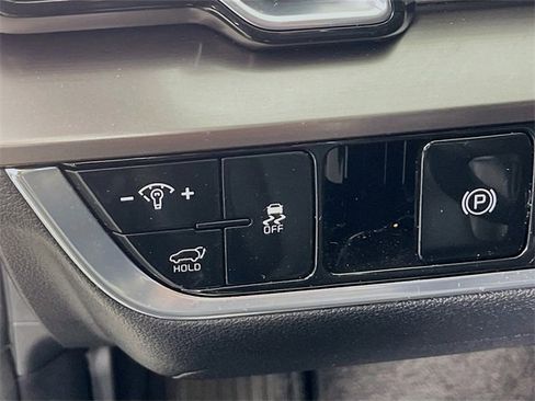 Used 2025 Kia Sportage EX w/ Premium Package image 11