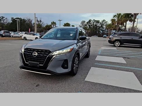 Used 2024 Nissan Kicks SR image 21