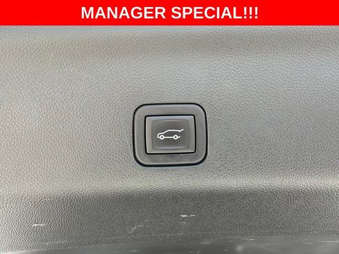 Used 2024 Chevrolet Tahoe High Country AWD/4WD image 38