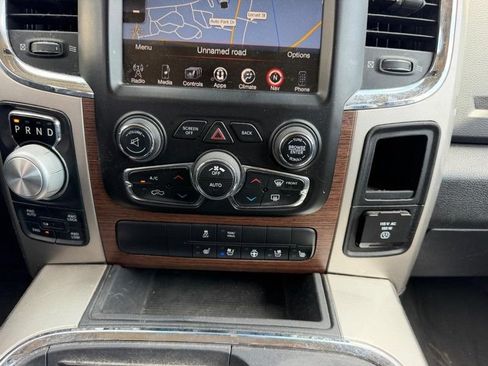 Used 2015 RAM 1500 Laramie w/ Convenience Group AWD/4WD image 13