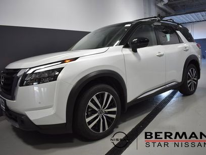 New 2025 Nissan Pathfinder Platinum w/ Cargo Package