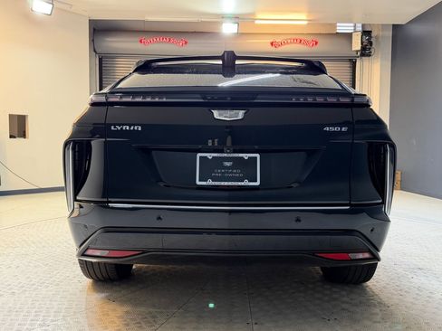 Certified 2024 Cadillac Lyriq Luxury RWD image 9