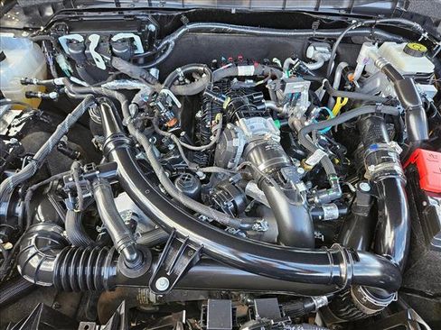 Used 2023 Ford Bronco Badlands image 20