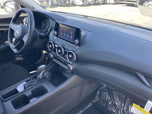 New 2025 Nissan Sentra S image 10