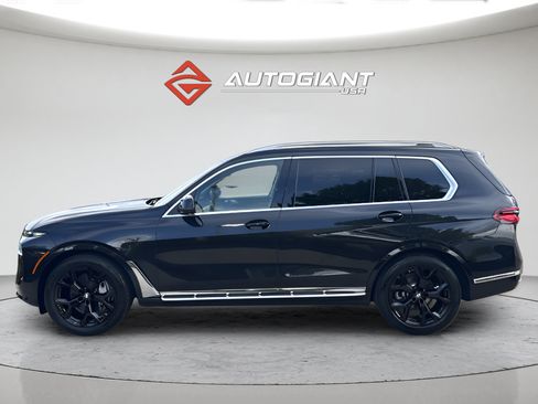 Used 2026 BMW X7 xDrive40i AWD/4WD image 2