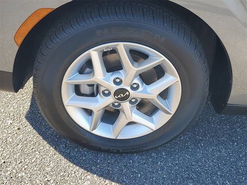 Used 2024 Kia Soul LX w/ Option Group 015 image 29