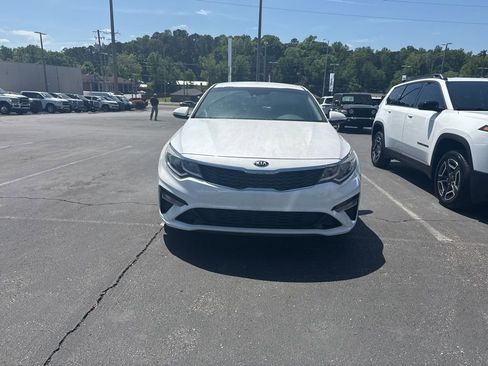Used 2019 Kia Optima LX image 12