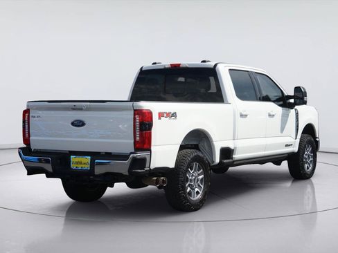 Used 2024 Ford F250 Lariat w/ FX4 Off-Road Package AWD/4WD image 6