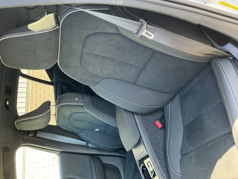 New 2026 Volvo XC40 B5 Ultra w/ Climate Package image 9