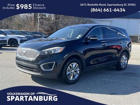 Used 2017 Kia Sorento L image 7