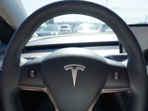 Used 2023 Tesla Model 3 Standard Range RWD image 21