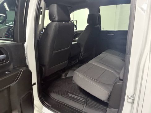 Used 2022 Chevrolet Silverado 2500 LT w/ Convenience Package image 23