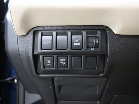 Used 2019 Subaru Ascent Touring AWD/4WD image 9