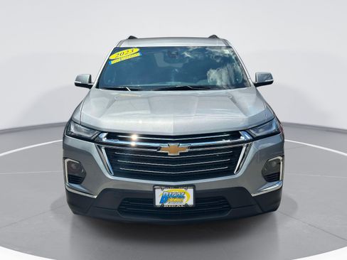 Used 2023 Chevrolet Traverse LT AWD/4WD image 2
