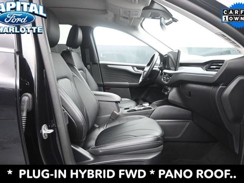 Used 2026 Ford Escape SE w/ PHEV Premium Package FWD image 13