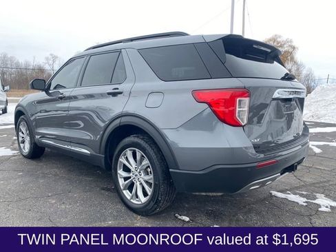 Used 2023 Ford Explorer XLT w/ Equipment Group 202A image 4