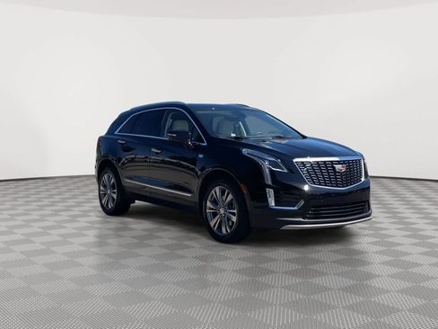Certified 2024 Cadillac XT5 Premium Luxury w/ Technology Package AWD/4WD image 2