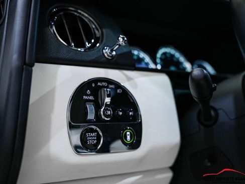 Used 2022 Rolls-Royce Cullinan image 87