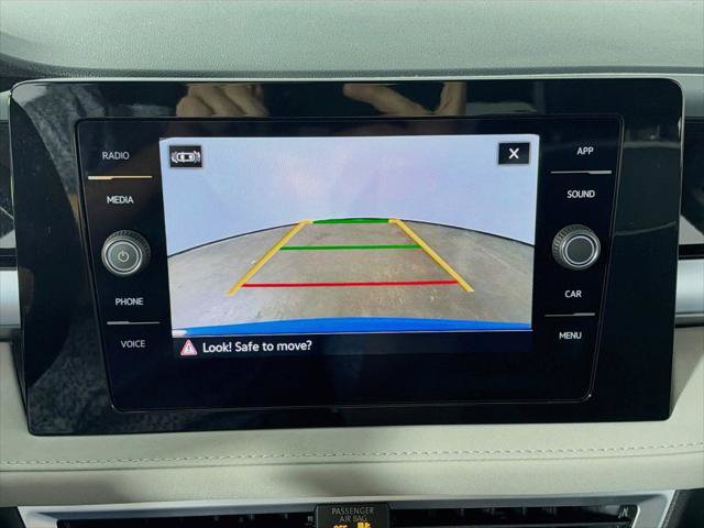 New 2027 Volkswagen Taos SE AWD/4WD image 13