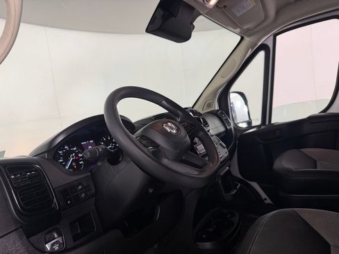 Used 2025 RAM ProMaster 3500 w/ Convenience Group FWD image 21