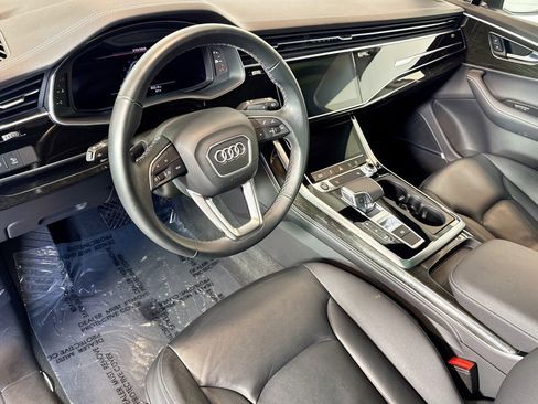 Used 2025 Audi Q7 3.0T Premium Plus image 9