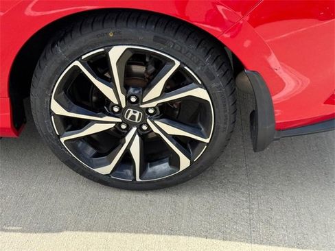 Used 2018 Honda Civic Si image 8
