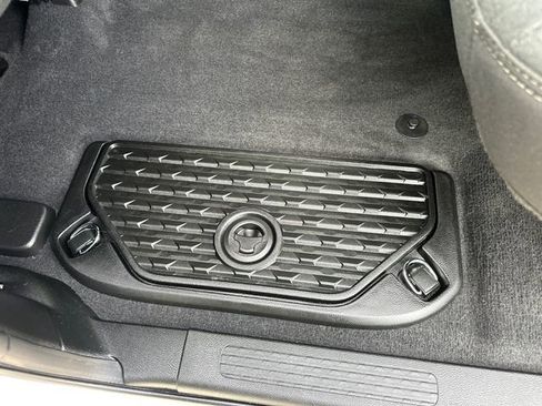 Used 2025 RAM 1500 Big Horn AWD/4WD image 19