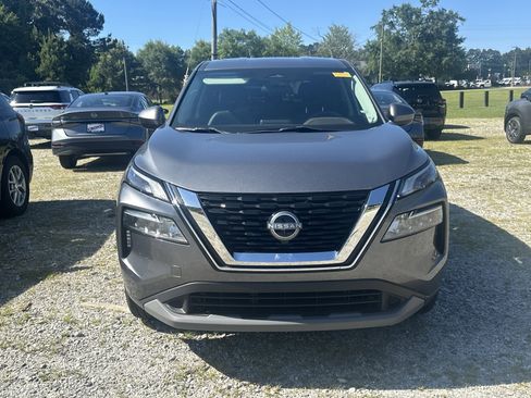 Used 2023 Nissan Rogue SV AWD/4WD image 2