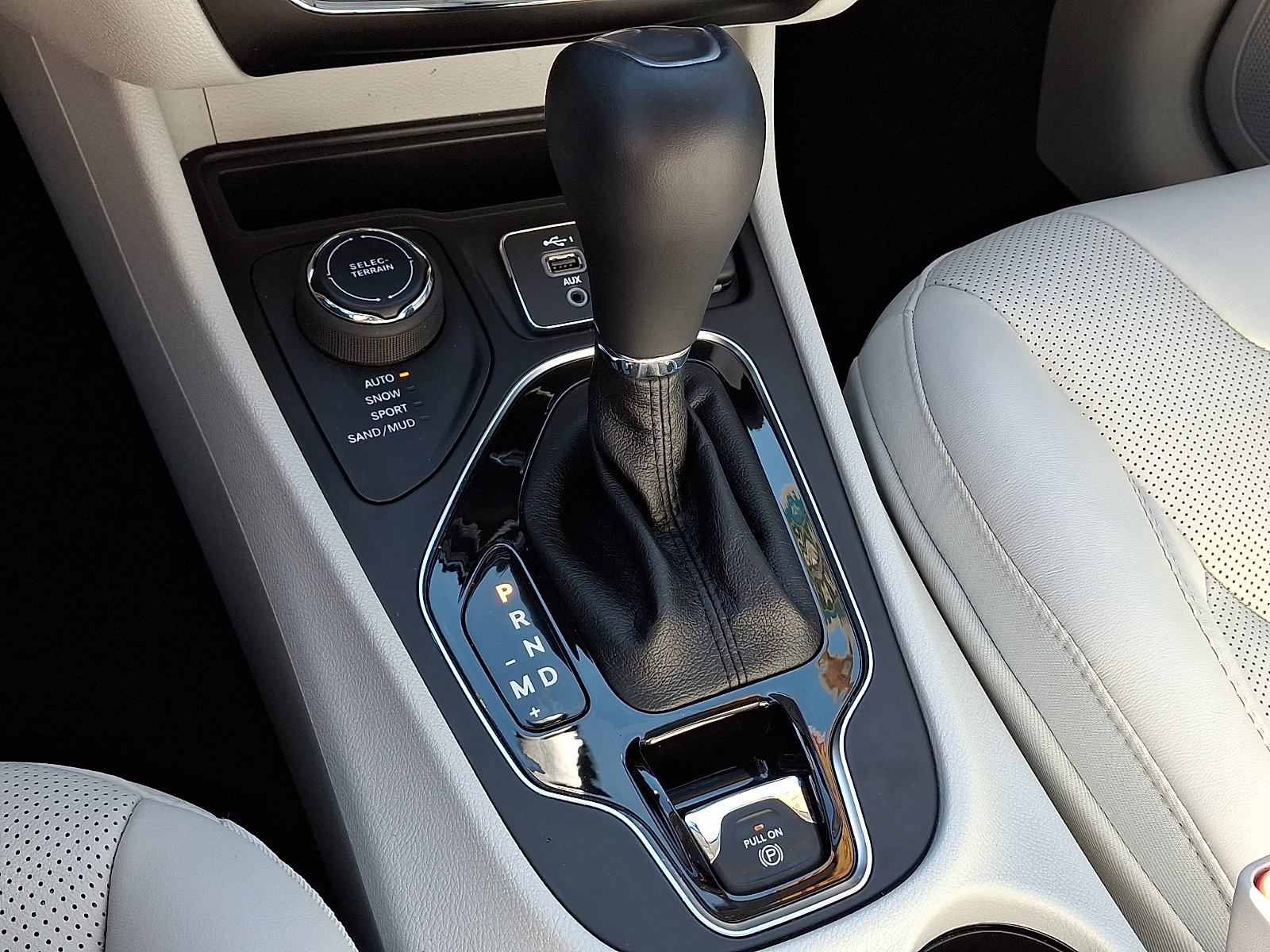 Certified 2020 Jeep Cherokee Limited AWD/4WD image 16